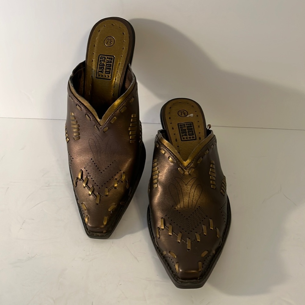 Vintage Retro Bronze Western Mule